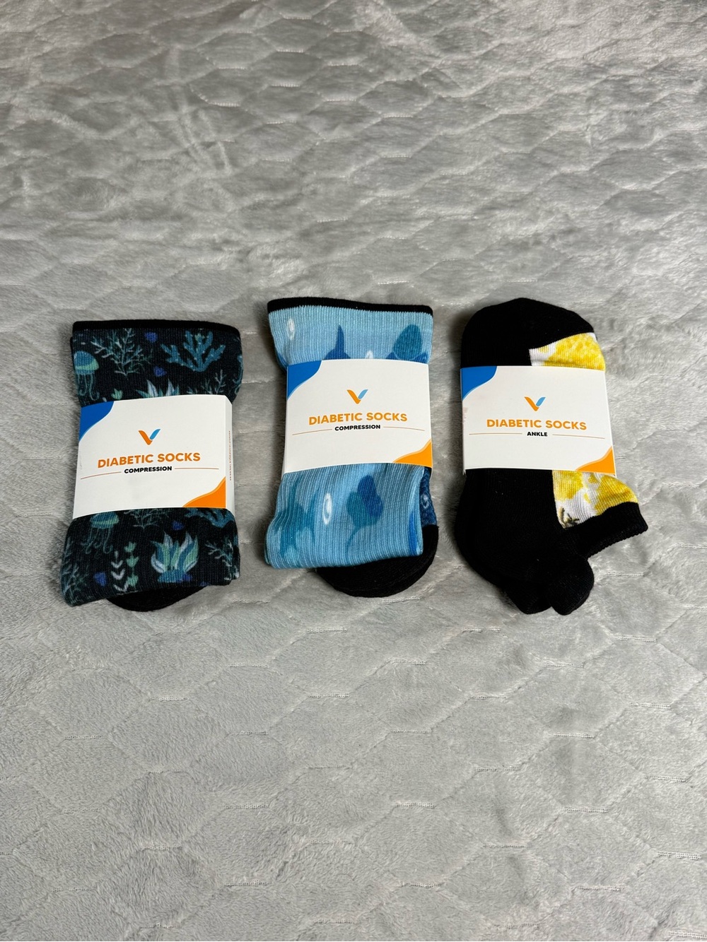 Viasox Diabetic Compression Socks Lot 3 Large Bamboo NWT Men 9-12 Women 10-13